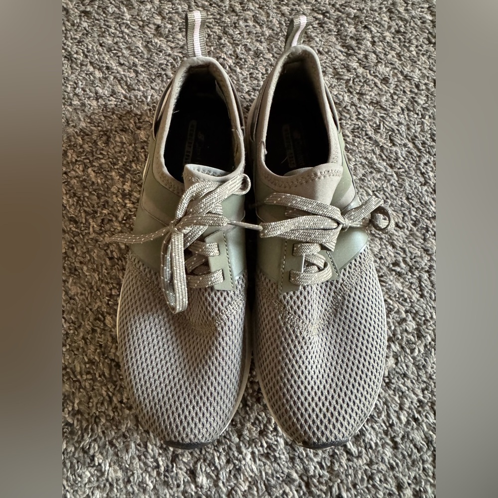 women’s new balance gym running walking sneakers size 9